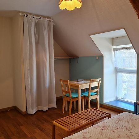 Ferme Renovee Au Calme - 4 Chambres, Petit-Dejeuner Inclu - Fr-1-590-450 Cravant  Екстер'єр фото