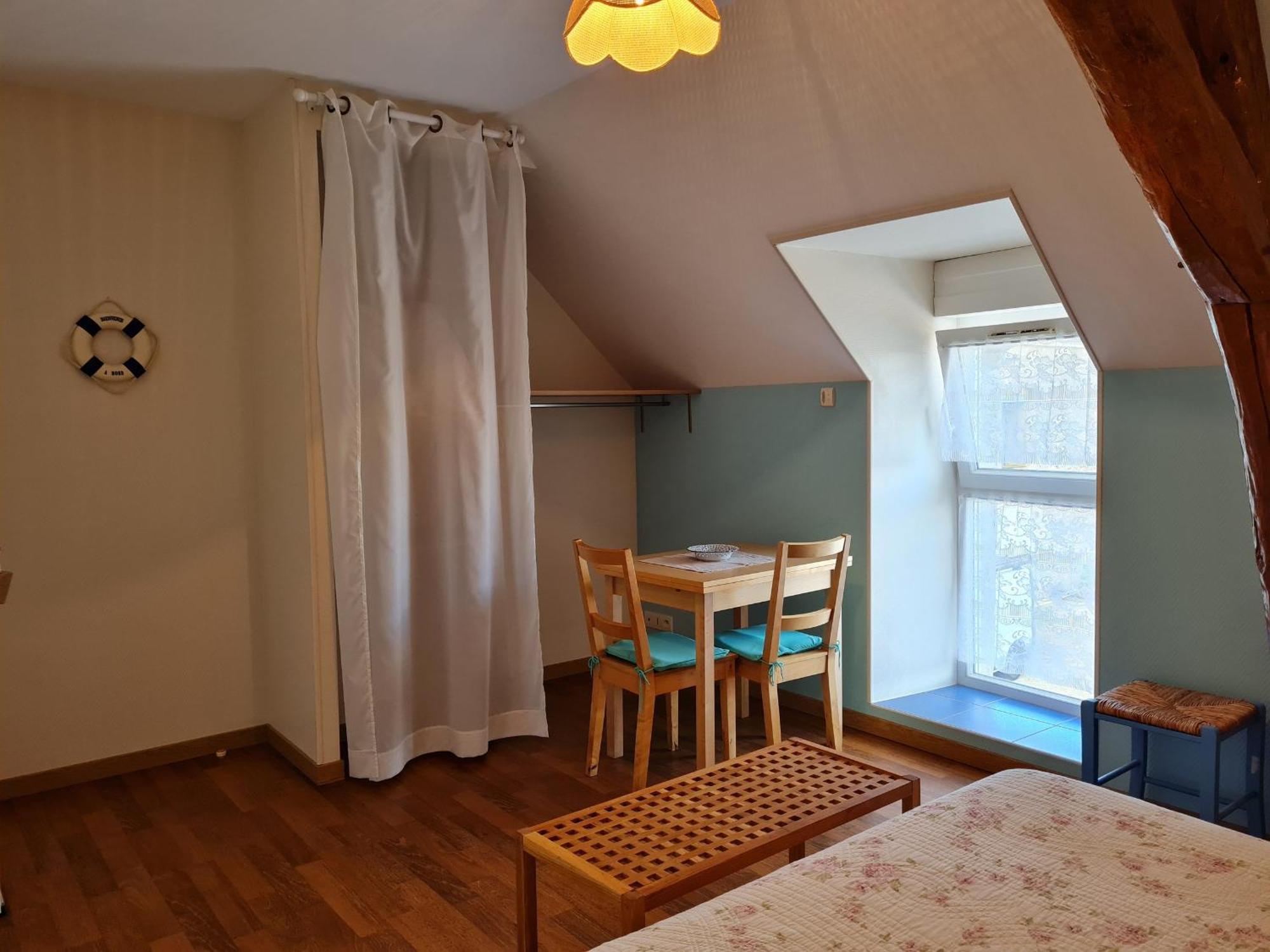 Ferme Renovee Au Calme - 4 Chambres, Petit-Dejeuner Inclu - Fr-1-590-450 Cravant  Екстер'єр фото